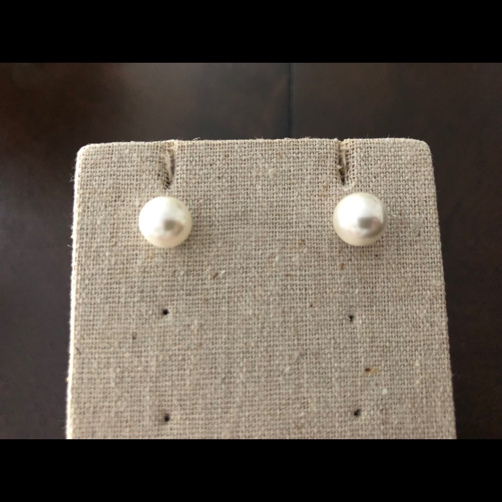 Origami Owl Faux Pearl Earrings